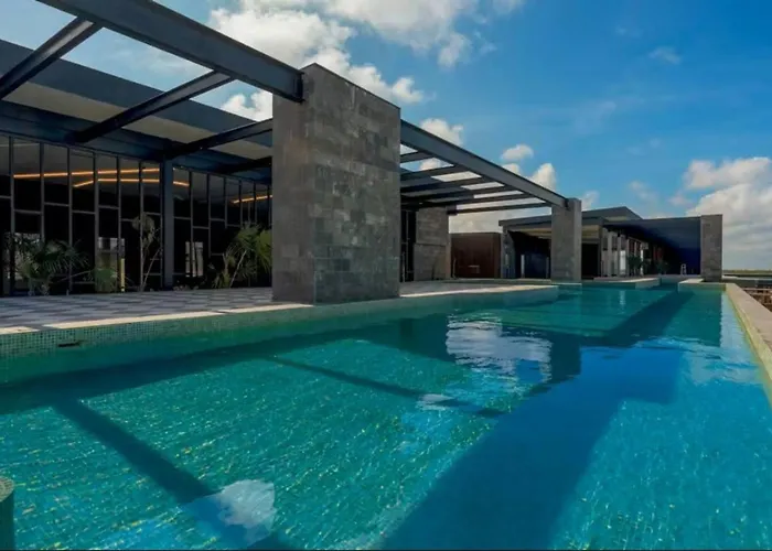 Apartment Beachside Penthouse Private Pool And Hot Tub *