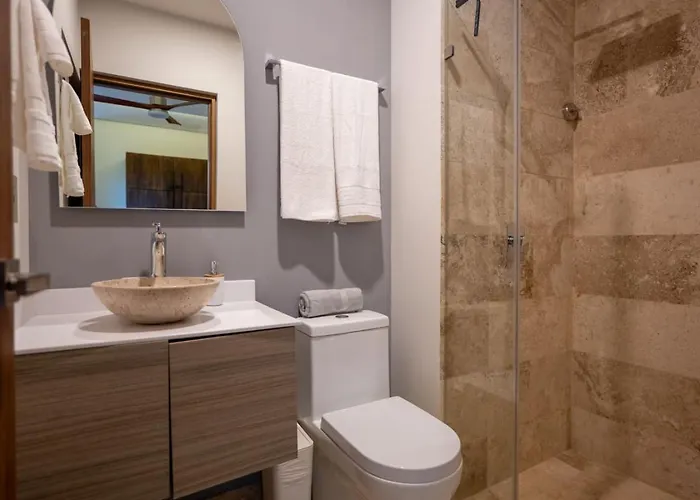 Beachside Penthouse Private Pool And Hot Tub Apartment *