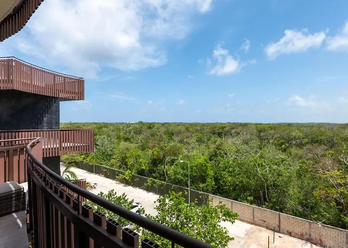 Beachside Penthouse Private Pool And Hot Tub Apartment *